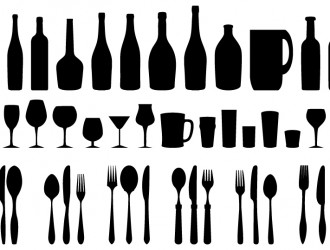 bicchieri, bottiglie, forchette, coltelli, cucchiai – glasses, bottles, forks, knives, spoons